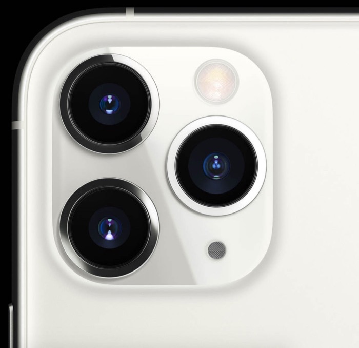 Fix iOS 17 Camera Issue Method 3: Clean iPhone Camera Lens