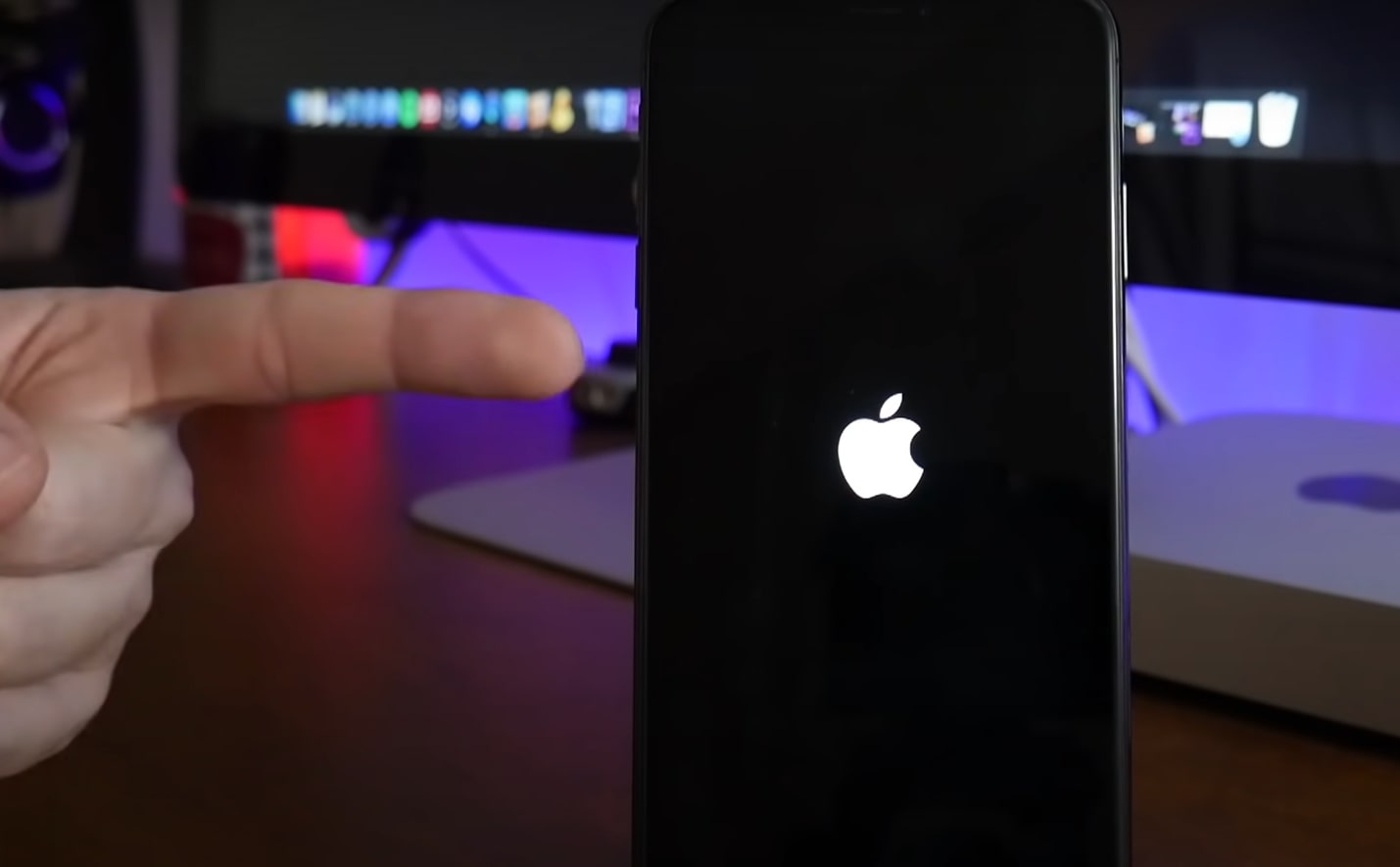 How To Fix iPhone Stuck On Apple Logo Storage Full Reddit