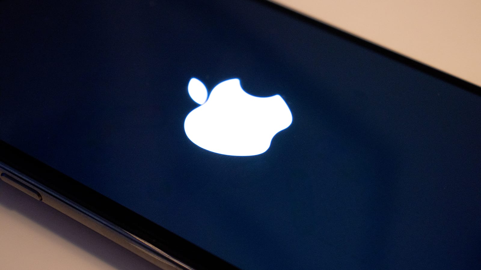 iPhone Won't Turn On Stuck On Apple Logo Reddit
